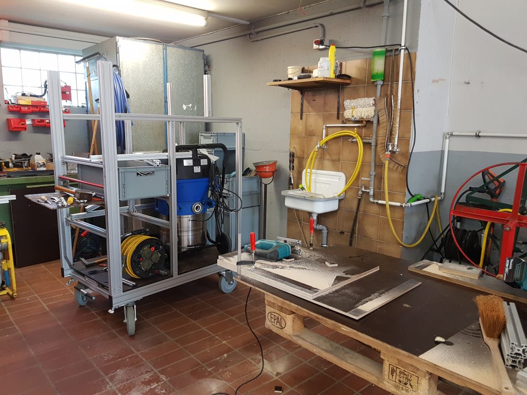 Rollwagen Wasserschaden im Bau